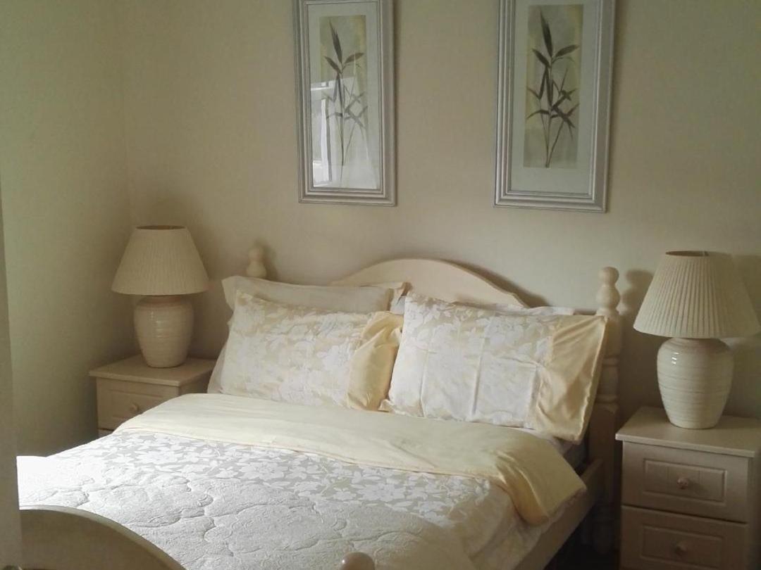 เดอะ วี บีแอนด์บี Bed & Breakfast วอเตอร์ฟอร์ด ภายนอก รูปภาพ